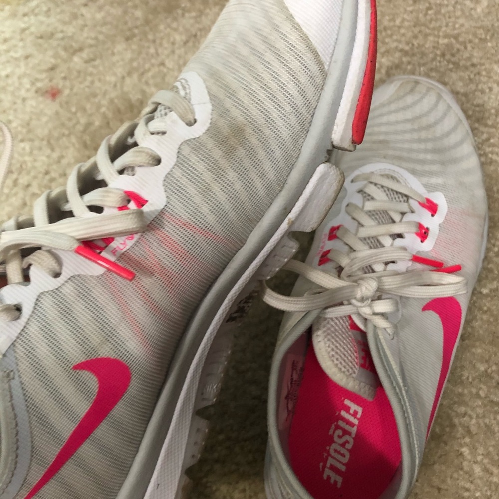 Size 7 Nike’s